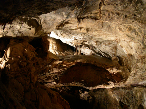 Grotta di Bossea....dentro... la natura